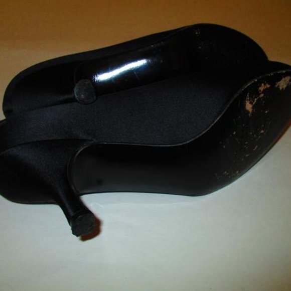 **Stuart Weitzman Black Peau De Soie Peep Toe Tonal Rhinestone Accent Pumps - Picture 7 of 7